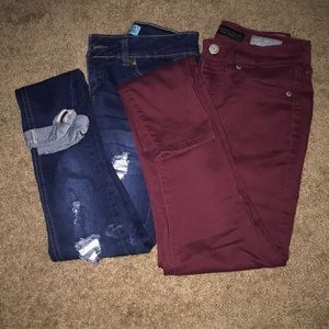 2 pairs of Jeans